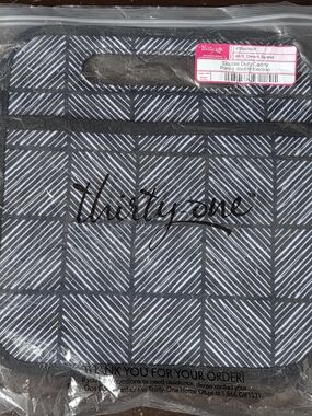 thirty-one Black & White Chevron Squares Double Duty Caddy